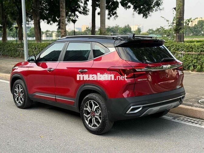 Kia Seltos 2023 Premium 1.4 AT - 4914 km