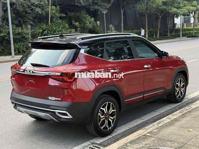 Kia Seltos 2023 Premium 1.4 AT - 4914 km