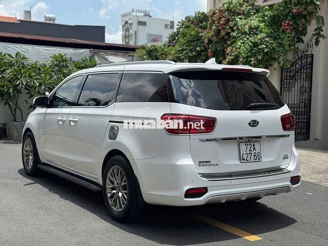 KIA SEDONA LUXURY 2020 ODO 12.000 KM