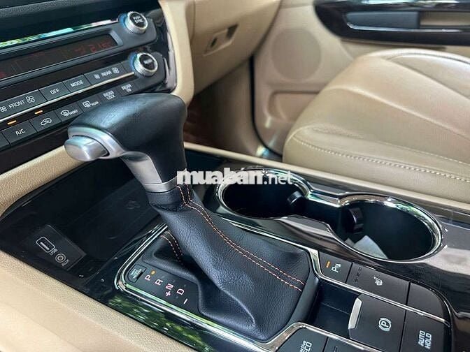 KIA SEDONA LUXURY 2020 ODO 12.000 KM