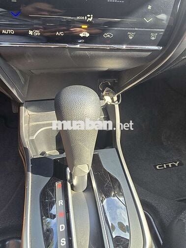HONDA CITY 2018 1.5 TOP - 79000 km