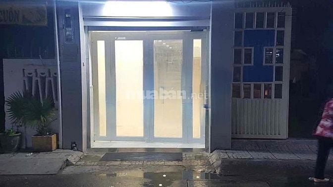 Cho thuê mặt bằng MT Huỳnh Tinh Của, P.V.T.Sáu, Q.3 giá 9tr