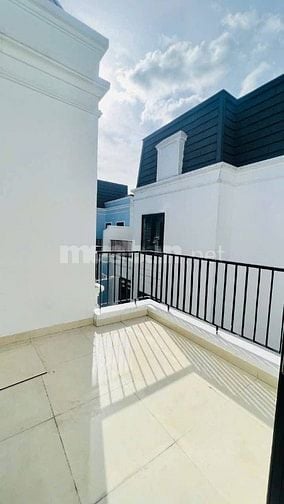 Giảm cực sốc, mua bán liền tay nhà đường Hoà Hảo, Q10, giá 2tỷ9