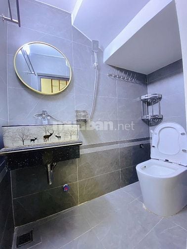 Giảm cực sốc, mua bán liền tay nhà đường Hoà Hảo, Q10, giá 2tỷ9