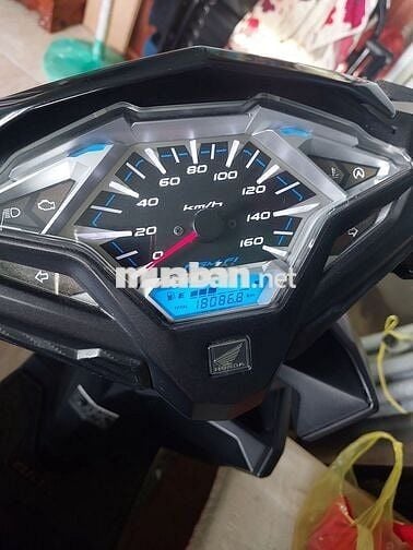 Cần bán xe click thái đời 2018