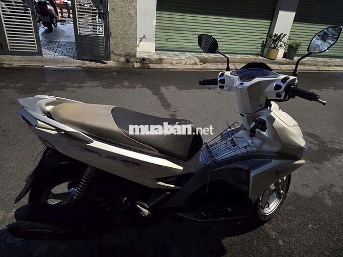 Lên đời xe Điện, Gả Lại Bé Airblade 2017