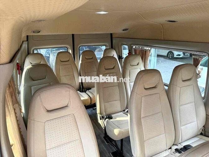 TRAINSIT 2018 luxury XE CỰC ĐẸP ,MÁY ZIN 100%
