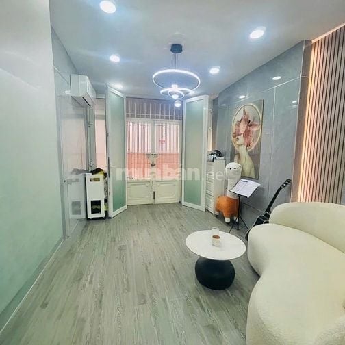 SIÊU PHẨM NHÀ 4 TẦNG FULL NỘI THẤT - TRUNG TÂM Q.3 - GIÁ 4.75 TỶ ! 