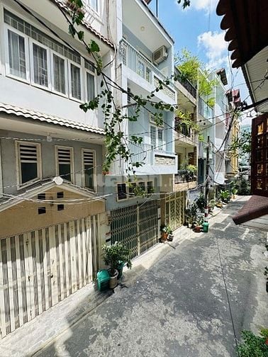 Bán nhà HXH 6m Nguyễn Thái Bình_DT: 4.2 x 12m, 3 lầu - 11 tỷ TL