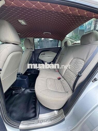 Kia Rio 2015 1.4 AT Sedan - 100000 km