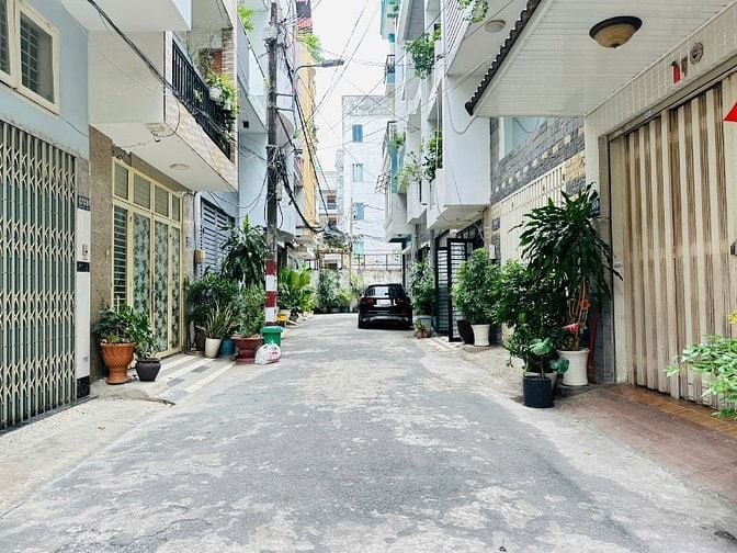 Bán nhà HXH 6m Nguyễn Thái Bình_DT: 4.2 x 12m, 3 lầu - 11 tỷ TL