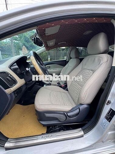 Kia Rio 2015 1.4 AT Sedan - 100000 km