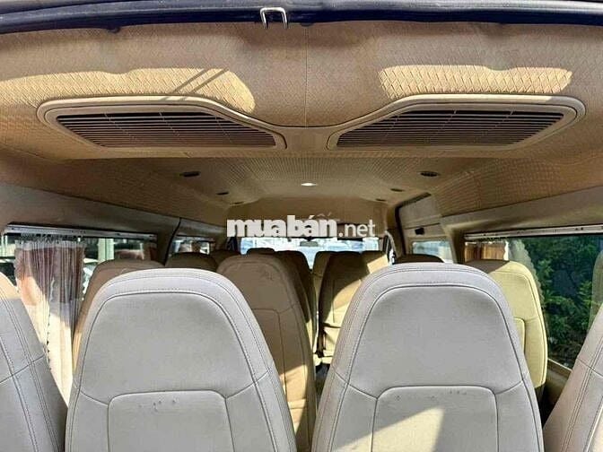 TRAINSIT 2018 luxury XE CỰC ĐẸP ,MÁY ZIN 100%
