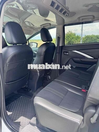Mitsubishi Xpander 2023 AT Premium