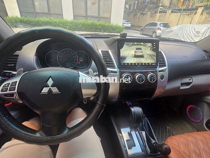 Mitsubishi Pajero Sport 2014 G 4x4 AT - 305000 km