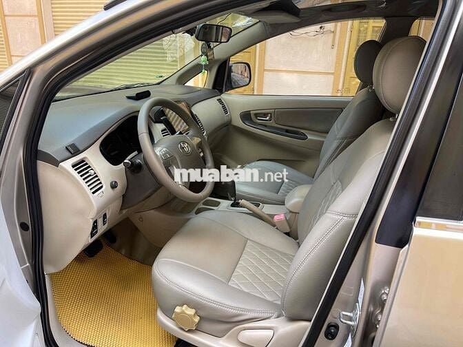 Toyota Innova 2013 G số tự động - 125000 km