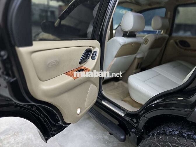 🔴 ford escape 2.3 tự động 4X4 cực chất. bảo hành