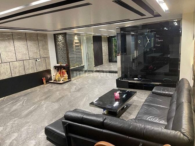 Bán Biệt thự 7x19,5m 1 hầm + 3 lầu KDC Phong Phú 