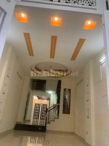 Cho thuê nhà MTNBộ 12m(XT) Cư Xá Phú Lâm B, P.13, Q.6 giá 11tr