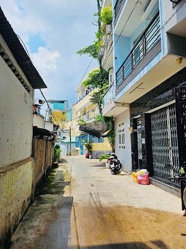 Bán nhà rẻ đẹp 2 lầu (4,5x8) 246/ Nguyễn Thái Sơn p4 Gò Vấp Bv175