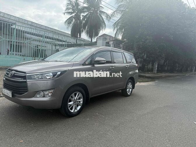 Toyota Innova 2018 2.0E - 60000 km