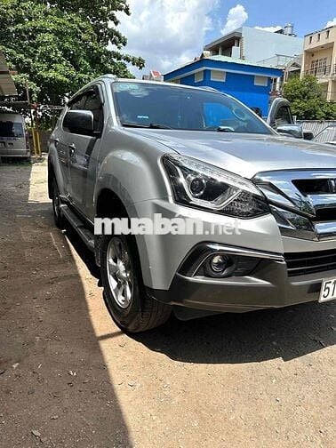 Isuzu Mu X 2019 1.9 4X2 MT - 100 km