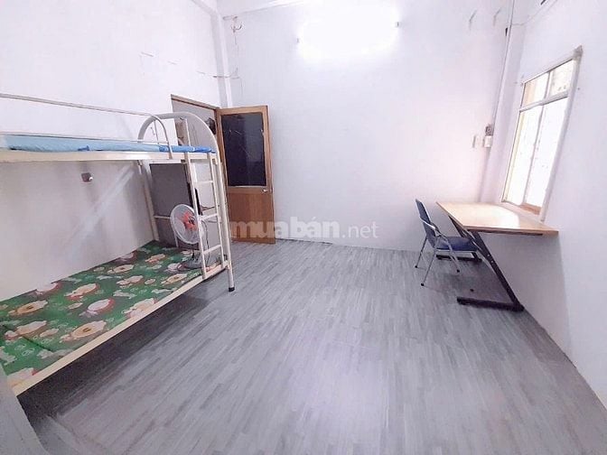 PHÒNG TRỌ TRUNG TÂM QUẬN 8, DƯỚI TRỆT THOÁNG MÁT THUẬN TIỆN DI CHUYỂN