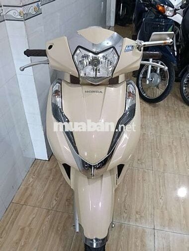 Honda lead Fi  mẫu mới, bs65, máy zin, xe đẹp