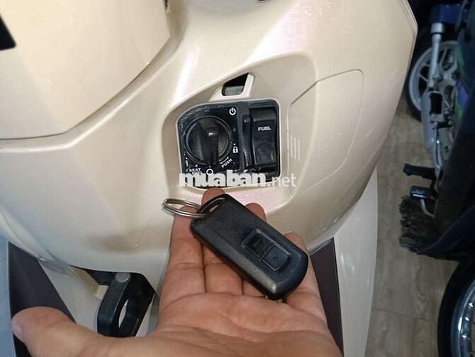 Honda lead Fi  mẫu mới, bs65, máy zin, xe đẹp