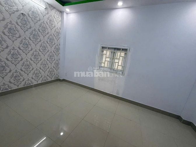 NHÀ ĐẸP – GIÁ MỀM – CHỈ XÁCH VALI VÀO Ở! NHÀ 3 LẦU-GIÁ CHỈ 2,13 TỶ
