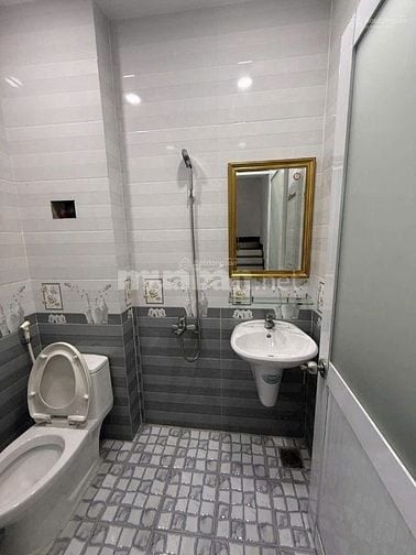 NHÀ ĐẸP – GIÁ MỀM – CHỈ XÁCH VALI VÀO Ở! NHÀ 3 LẦU-GIÁ CHỈ 2,13 TỶ