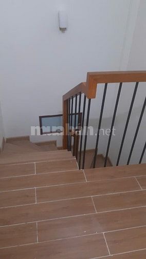 Vợ chồng tôi bán một ngôi nhà đẹp ngõ Lệnh Cư - Khâm Thiên - Hà Nội