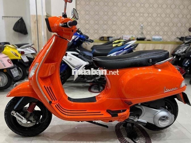 Thanh lý Vespa sprin 3v Fi  .Máy móc zin êm ru . Á