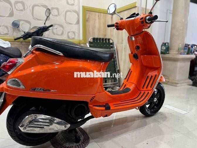 Thanh lý Vespa sprin 3v Fi  .Máy móc zin êm ru . Á