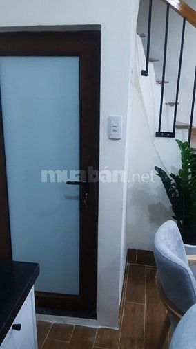 Vợ chồng tôi bán một ngôi nhà đẹp ngõ Lệnh Cư - Khâm Thiên - Hà Nội