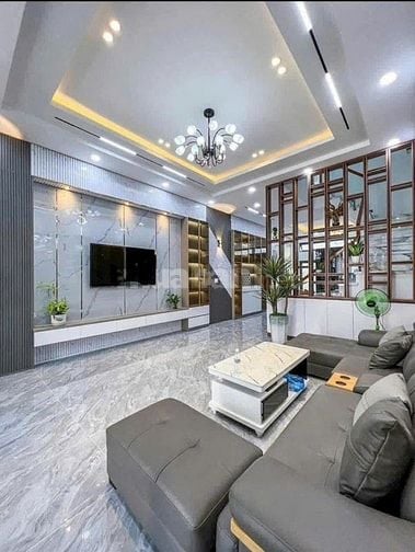 Nhà đang cho thuê 35Triệu/tháng cần bán 5.2Tỷ ngay Nguyễn Phúc Nguyên