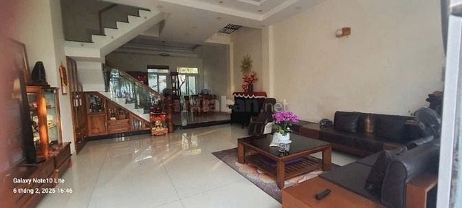 Nhà dt: 85m ( 5 x 17m ) gần Nguyễn Duy Trinh và chợ Tân Lập.