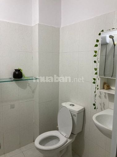 Chính chủ cần bán nhà HXH, gần Chợ Gò Vấp, ĐH Công nghiệp