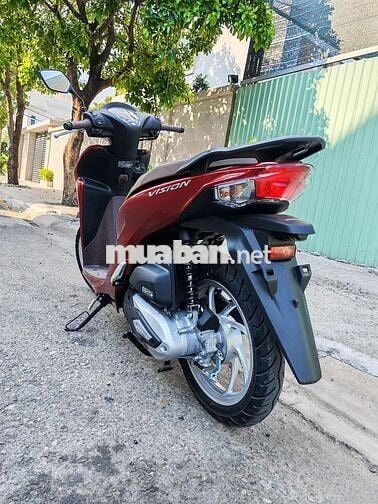 Cần bán xe mới mua hơn tháng.