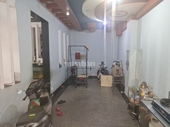 Bán nhà 2 lầu, khu dân cư, khu an ninh, gần các khu công nghiệp