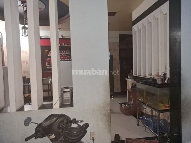 Bán nhà 2 lầu, khu dân cư, khu an ninh, gần các khu công nghiệp
