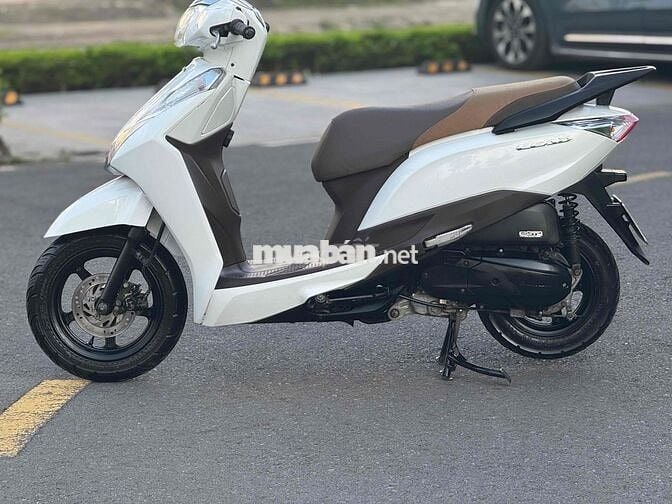 Honda- lead 2017