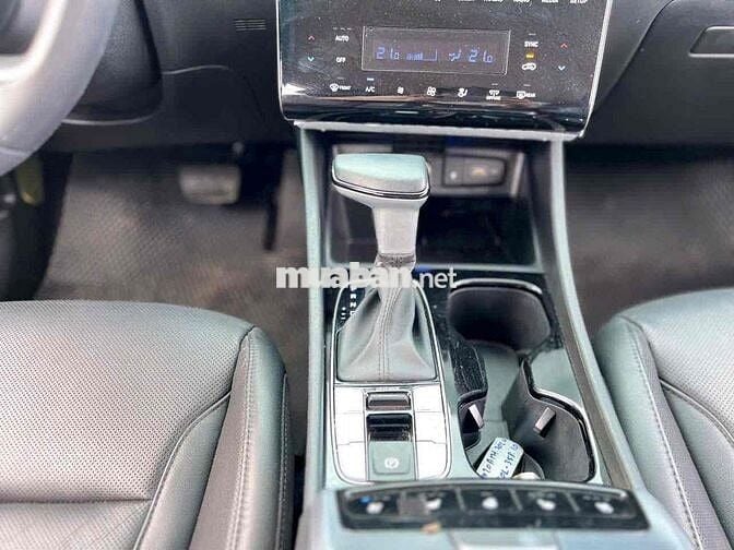 Hyundai Tucson 2.0 ATH Xăng Đặc biệt sản xuất 2024