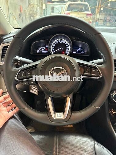 Mazda 3 2017 FL 1.5 AT Sedan - 100000 km