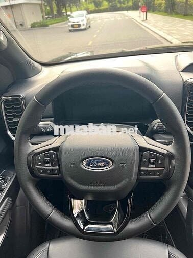 Ford Everest 2024 Trend 2.0L  AT 4x2 - 19000 km