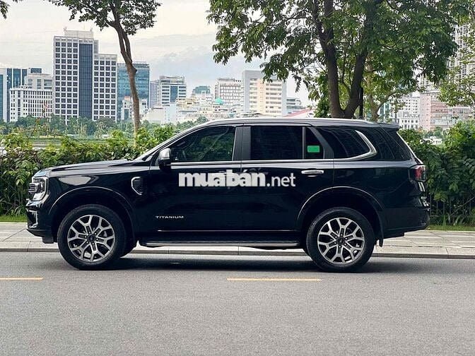 Ford Everest 2024 Trend 2.0L  AT 4x2 - 19000 km