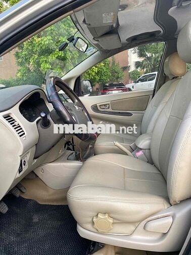 Toyota Innova 2014 E - 26600 km