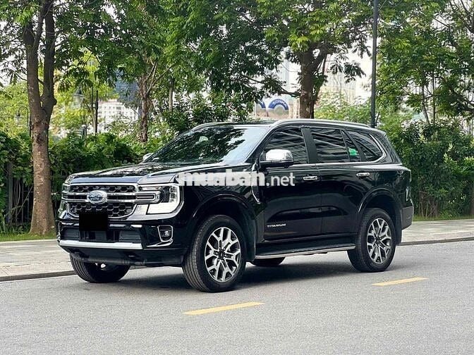 Ford Everest 2024 Trend 2.0L  AT 4x2 - 19000 km