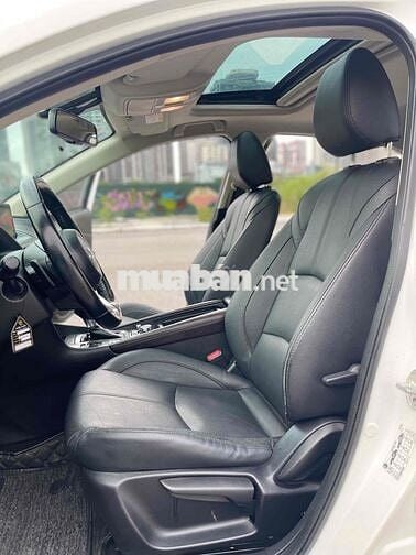 Mazda 3 2017 FL 1.5 AT Sedan - 100000 km