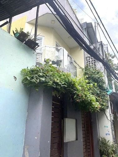 Cho thuê nhà 2 mặt tiền Đường 3/2, P.2, Q.11 giá 15tr